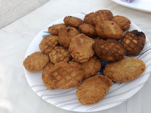 Naaveli Traditional Thekua - Authentic Bihari Sweet (250gm)